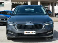 Usata Skoda Octavia Executive 116 CV (85 kW) 2022 Grigio Station wagon