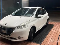 Usata Peugeot 208 Active 82 CV (60 kW) 2012 Utilitaria