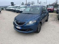 Usata Lancia Ypsilon 69 CV (50 kW) 2024 Blu/azzurro Utilitaria