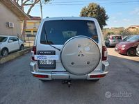 Usata Mitsubishi Pajero 2001 Grigio SUV
