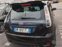 Usata Ford Fiesta 68 CV (50 kW) 2008 Grigio Utilitaria