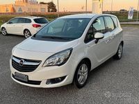 Usata Opel Meriva 95 CV (69 kW) 2017 Bianco Monovolume