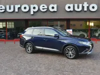 Usata Mitsubishi Outlander Instyle 150 CV (110 kW) 2018 Blu/azzurro SUV