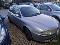 usata Alfa Romeo 147 1.9 JTD (115 CV) cat 3p. Distinctive