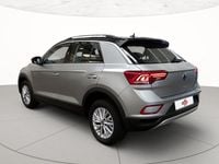 Usata VW T-Roc Life 116 CV (85 kW) 2025 Pyrit silver metallizzato nero SUV