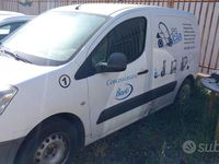 Usata Peugeot Partner Tepee 98 CV (72 kW) 2012 Bianco Monovolume