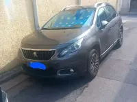 Usata Peugeot 2008 Active 102 CV (75 kW) 2019 Grigio SUV