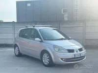 Usata Renault Scénic II 130 CV (95 kW) 2008 Grigio Monovolume