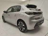 Usata Peugeot 208 Allure 101 CV (74 kW) 2025 Nero Utilitaria