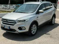 Usata Ford Kuga Titanium 120 CV (88 kW) 2017 Grigio SUV