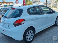 Usata Peugeot 208 S 101 CV (74 kW) 2019 Bianco Utilitaria