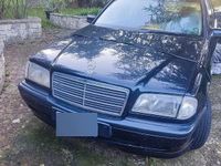 Usata Mercedes C220 Classic 125 CV (91 kW) 2000 Blu Berlina
