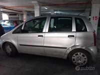 Käytetty Fiat Idea 69 HP (50 kW) 2005 Harmaa Tila-auto
