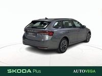 Usata Skoda Octavia Selection 115 CV (84 kW) 2025 Grigio / pastello Station wagon
