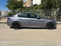 Usata Alfa Romeo Giulia Super 179 CV (131 kW) 2018 Grigio Berlina
