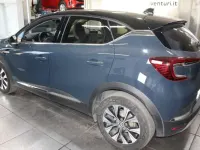 Usata Renault Captur Techno 101 CV (74 kW) 2024 Blu SUV