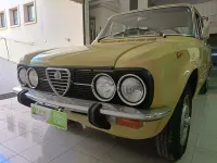 Usata Alfa Romeo Giulia Super 89 CV (65 kW) 1975 Beige Berlina