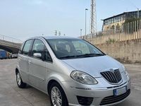 Usata Lancia Musa 70 CV (51 kW) 2008 Grigio Monovolume