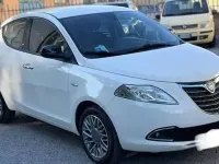 Usata Lancia Ypsilon Platinum 95 CV (69 kW) 2013 Bianco Utilitaria