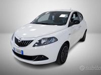 Usata Lancia Ypsilon Gold 70 CV (51 kW) 2021 Bianco Utilitaria
