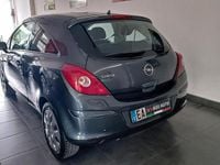 Usata Opel Corsa Enjoy 80 CV (58 kW) 2009 Argento Berlina