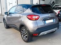 Usata Renault Captur Intens 90 CV (66 kW) 2017 Grigio SUV