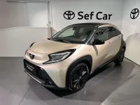 Usata Toyota Aygo X Lounge 72 CV (52 kW) 2023 Oro SUV