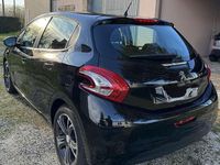 Usata Peugeot 208 Active 68 CV (50 kW) 2015 Utilitaria