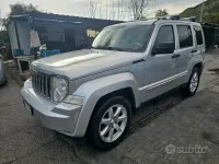 Usata Jeep Cherokee Limited 177 CV (130 kW) 2009 Grigio SUV