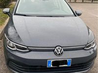 Usata VW Golf VIII Life 116 CV (85 kW) 2020 Grigio Berlina