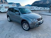 usata Suzuki Grand Vitara 4x4 con gancio traino