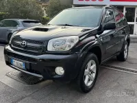 Usata Toyota RAV4 Sol 116 CV (85 kW) 2004 Nero SUV