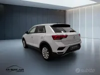 Usata VW T-Roc Advance 116 CV (85 kW) 2019 White silver SUV