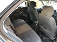 Begagnad VW Jetta 2007 Grå Sedan