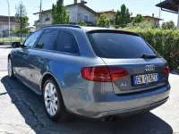 Usado Audi A4 Ambiente 177 CV (130 kW) 2012 Gris Familiar