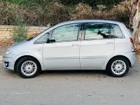 Usata Lancia Musa 77 CV (56 kW) 2010 Grigio Monovolume