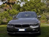 Usata BMW 318 Luxury Line 150 CV (110 kW) 2015 Grigio Station wagon