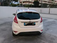 Usata Ford Fiesta 82 CV (60 kW) 2011 Bianco Berlina