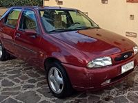 Usata Ford Fiesta 1998 Rosso Utilitaria