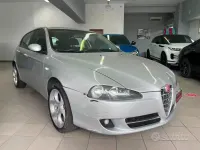 Usata Alfa Romeo 147 120 CV (88 kW) 2007 Grigio Utilitaria