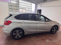 Usata BMW 218 Active Tourer Sport Line 150 CV (110 kW) 2014 Grigio Monovolume