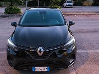 Usata Renault Clio V 101 CV (74 kW) 2021 Nero Utilitaria