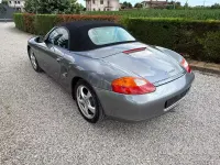 Usata Porsche Boxster 220 CV (161 kW) 2001 Grigio Cabrio
