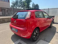 Usata Fiat Punto 84 CV (61 kW) 2012 Bordeaux pastello Utilitaria