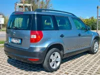Usata Skoda Yeti 105 CV (77 kW) 2011 Grigio SUV