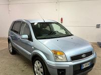 Usata Ford Fusion 90 CV (66 kW) 2006 Blu Utilitaria