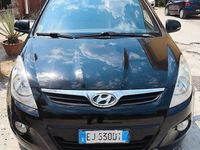 Usata Hyundai i20 Comfort 78 CV (57 kW) 2011 Nero Berlina