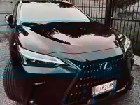 Usata Lexus NX450h+ Luxury Line 185 CV (136 kW) 2026 Nero SUV