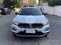 Usata VW T-Roc Advance 116 CV (85 kW) 2019 Grigio SUV