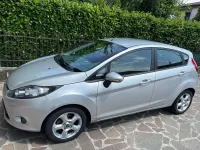Usata Ford Fiesta Titanium 60 CV (44 kW) 2011 Grigio Berlina